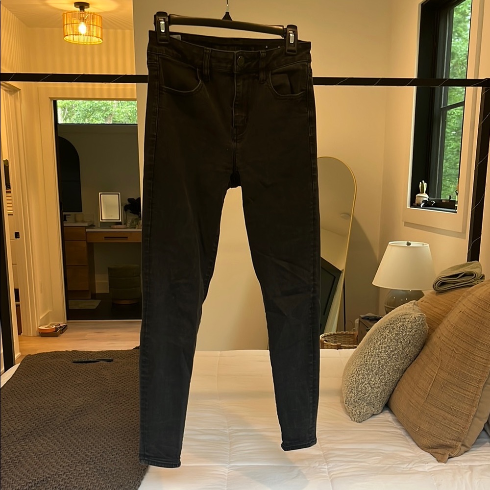 American Eagle Women’s skinny stretch Black Jeans
